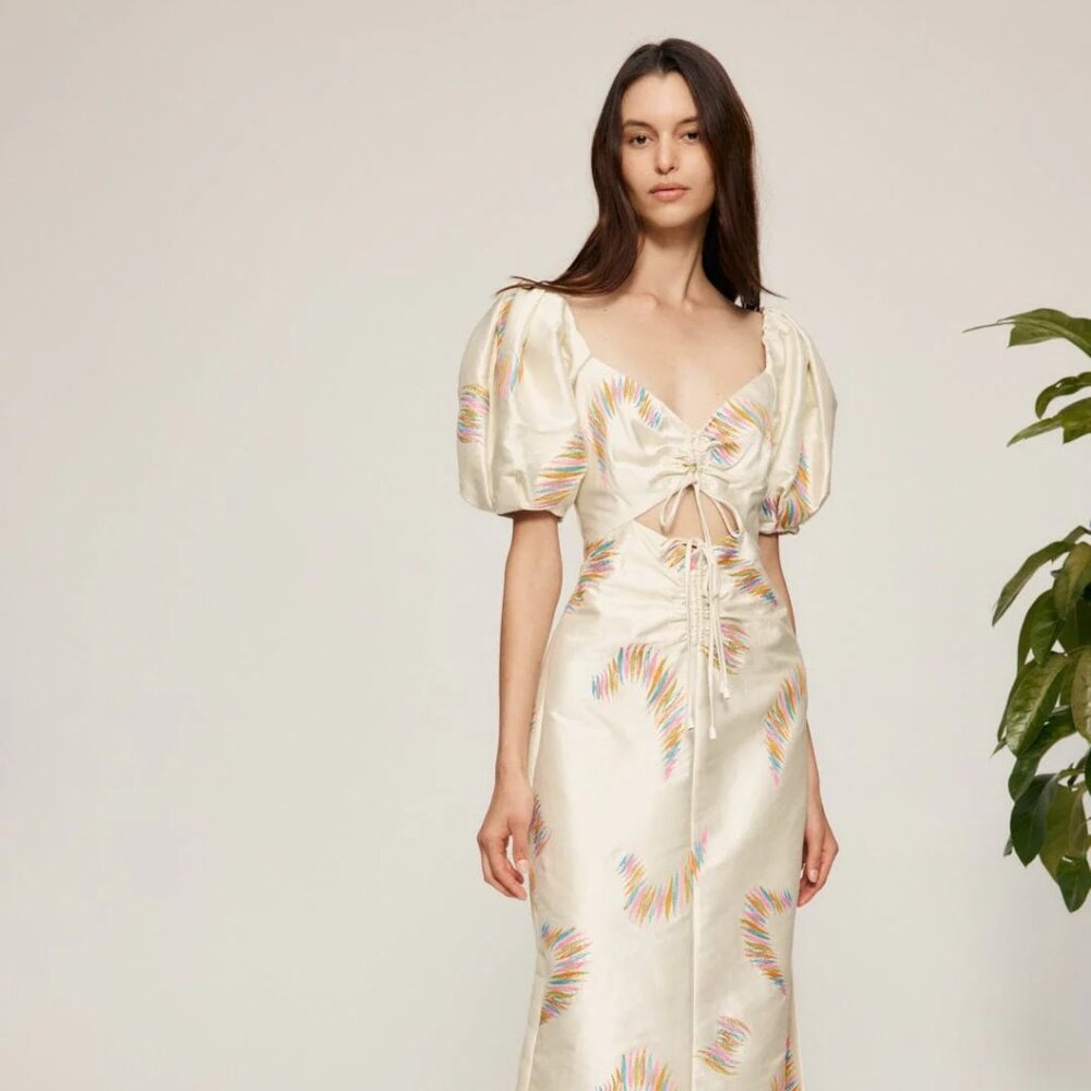 ALEMAIS Emery Embroidered Puff-Sleeve Midi Dress. Color: Porcelain